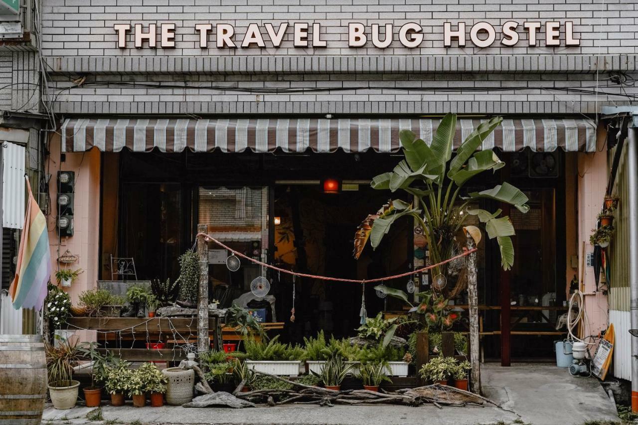 Dulan The Travel Bug Bistro Inn Donghe Dış mekan fotoğraf